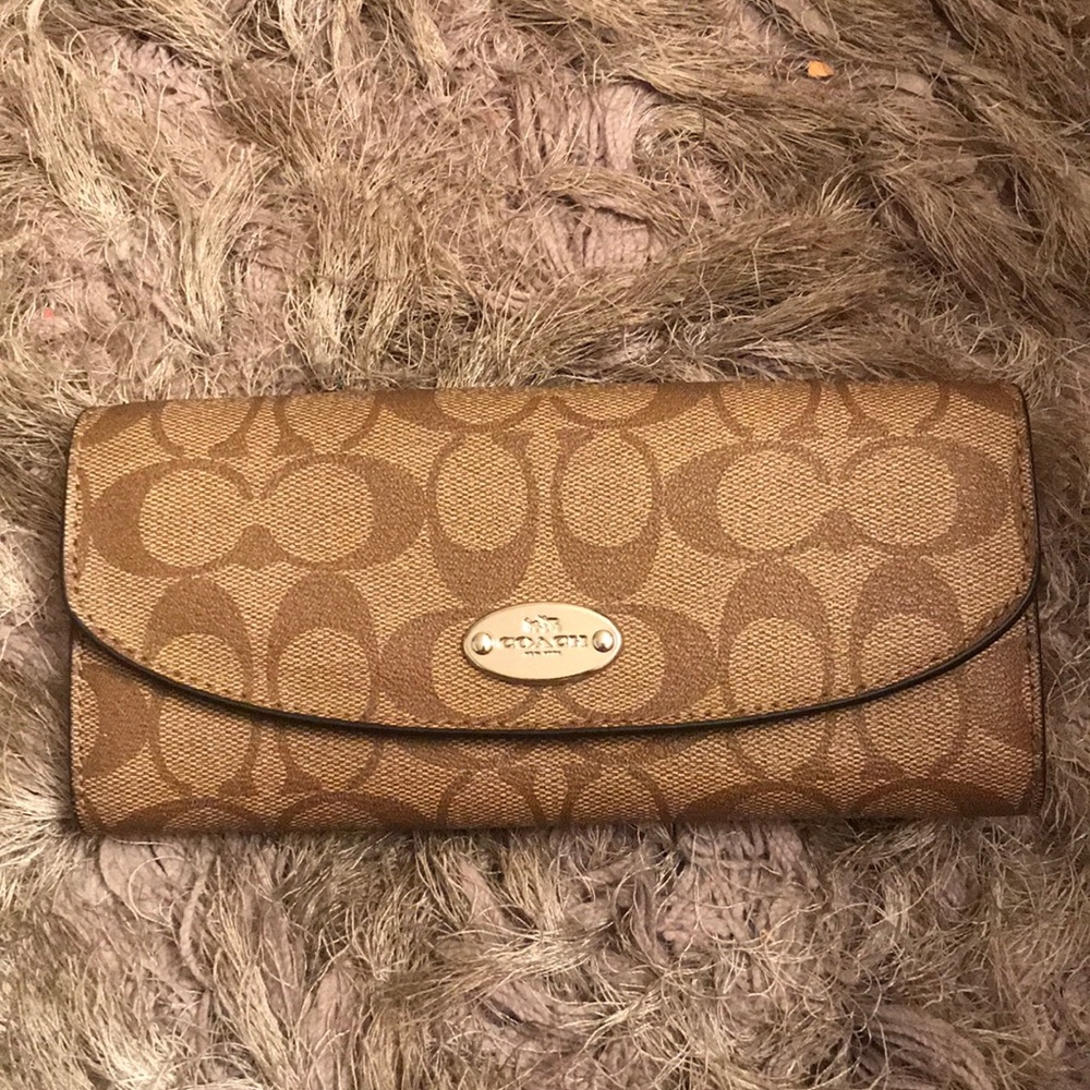 Authentic Coach Signature Peyton Leather Wallet